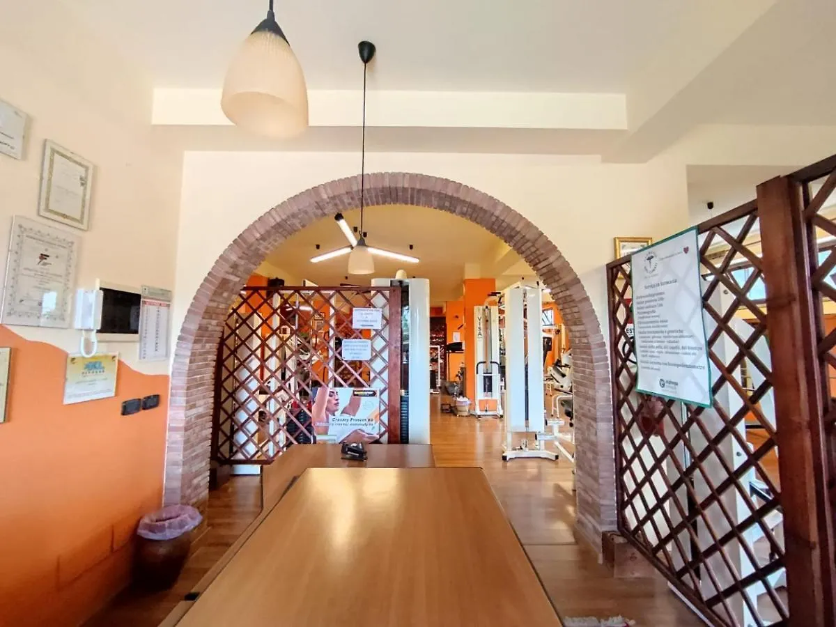 Casa vacanze Chalet indipendente con parcheggio privato servizio piscina estiva e palestra invernale Naso