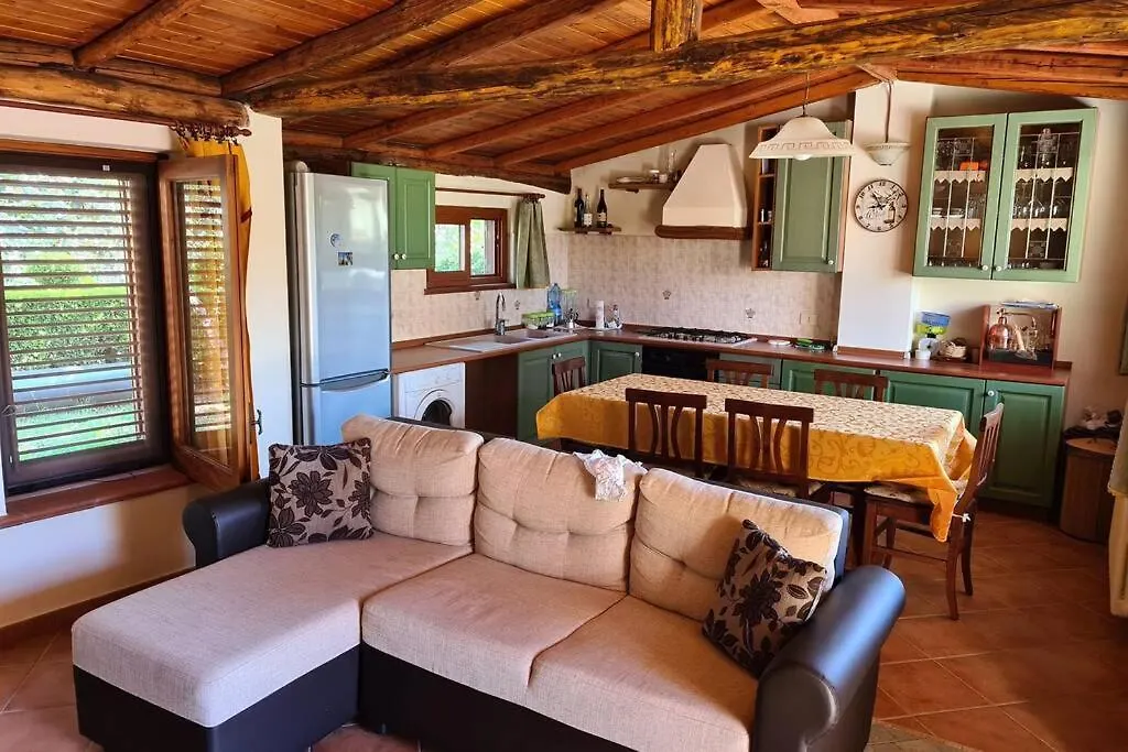 Holiday home Chalet Indipendente Con Parcheggio Privato Servizio Palestra Naso